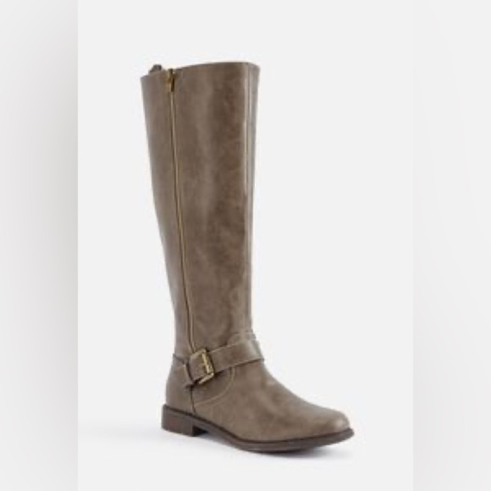 JustFab Poppy Zipper Flat Boot | Taupe | Size 7 Wide Calf